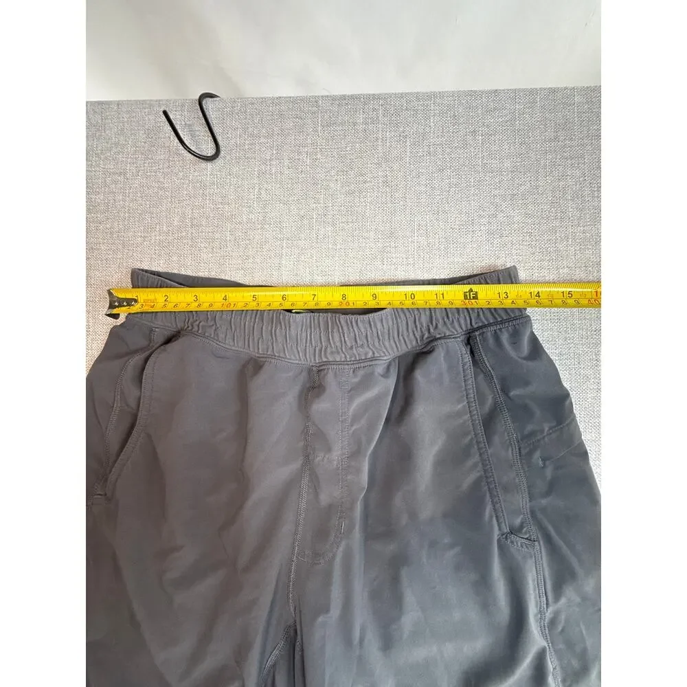 Lululemon Men’s Gray Lined Athletic Shorts Size 8 9” Inseam Zip Pocket